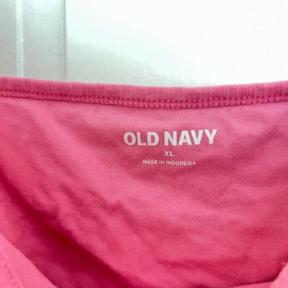 Pink crop top - Picture 2 of 2